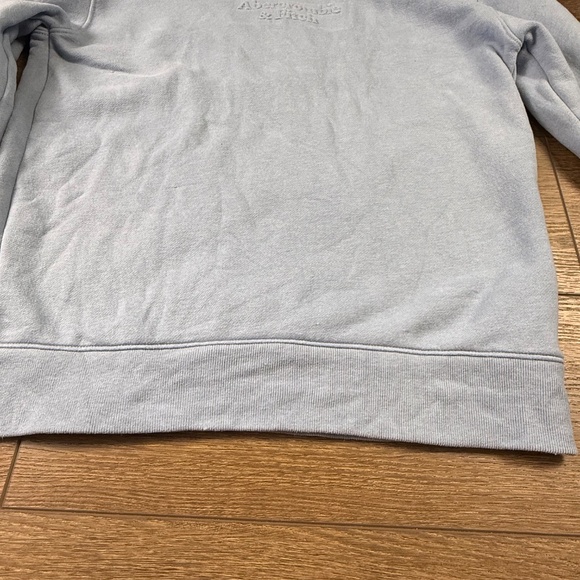 Abercrombie & Fitch Women's Crewneck Embossed Logo Sweatshirt Sz S Blue/Gray - Picture 6 of 10